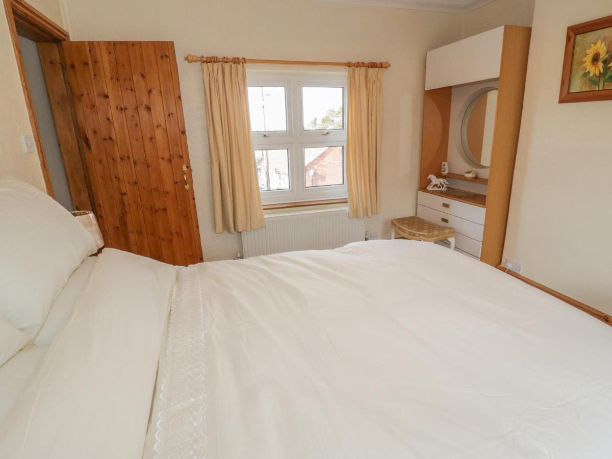 Jasmine Cottage Rhyl Exterior foto